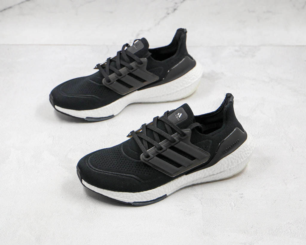 Ultraboost 21 Black White