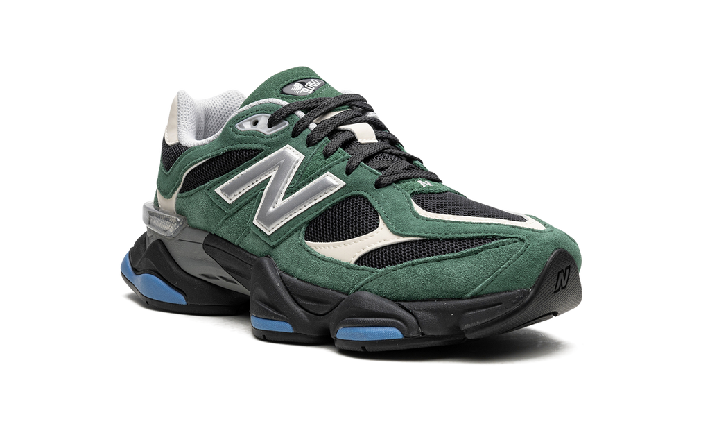 9060 Forest Green