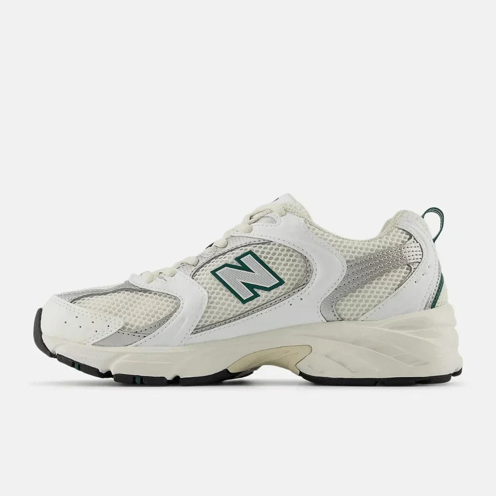 530 Sea Salt White Marsh Green