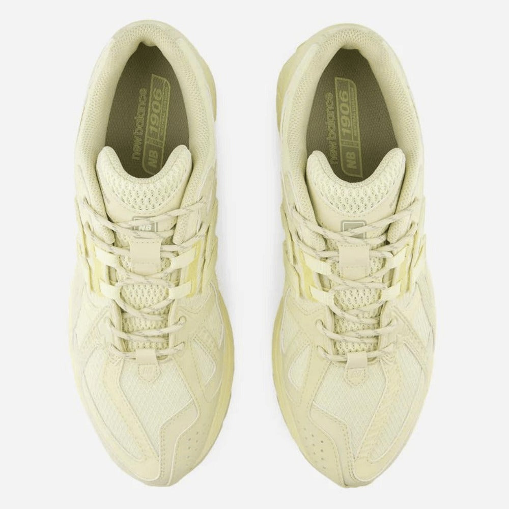 1906U Butter Yellow