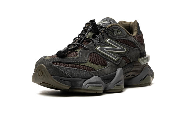 9060 Blacktop/Dark Moss/Black