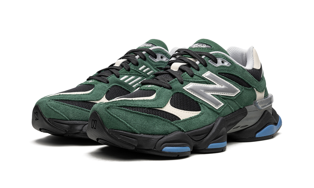 9060 Forest Green