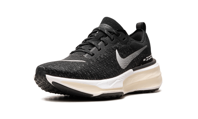 Zoom Invincible Run 3 Black White
