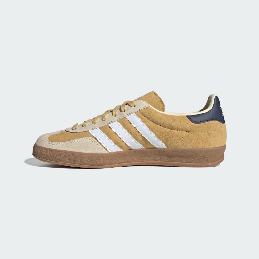 Gazelle Indoor Cloud White Shadow Navy