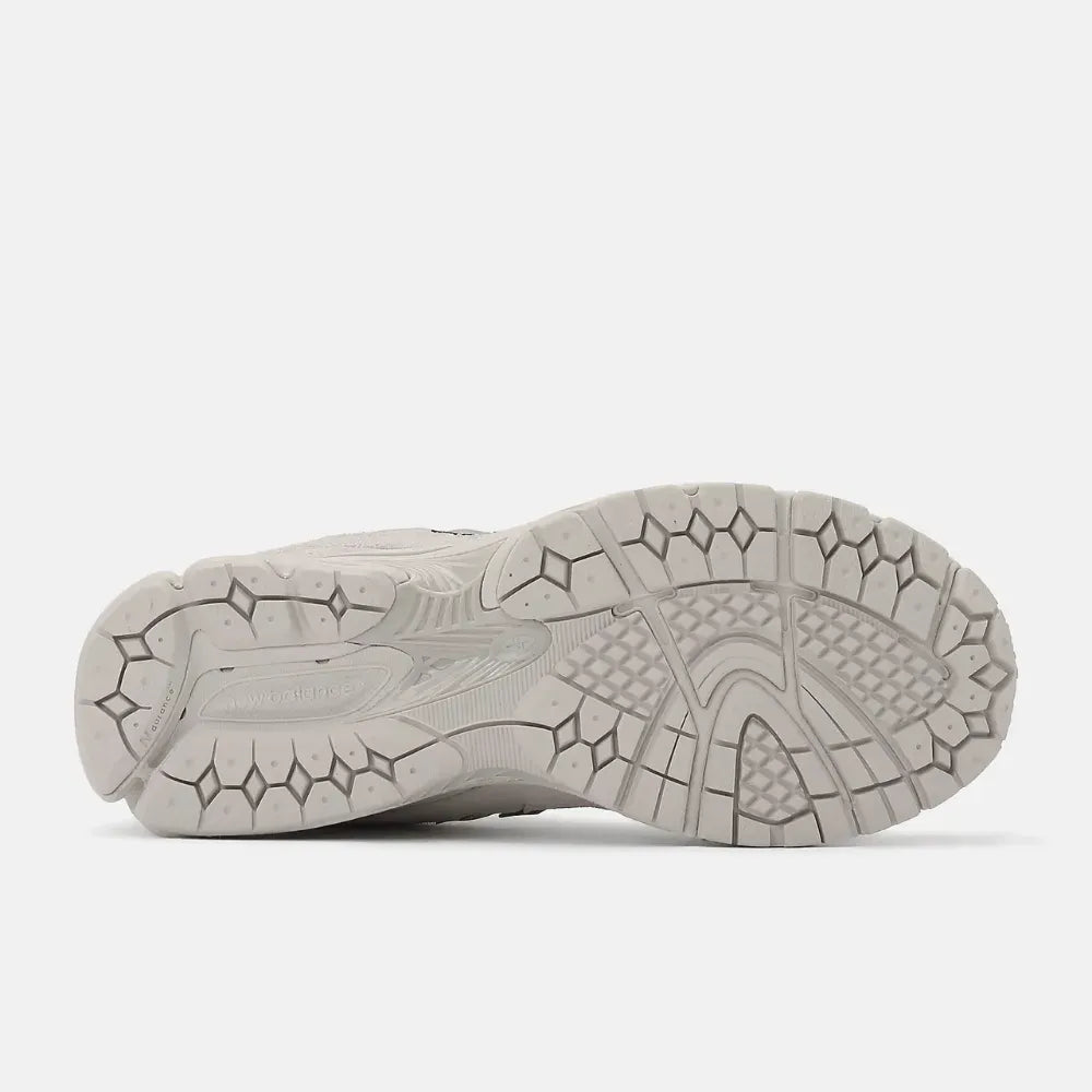 2002R Grey Matter Reflection