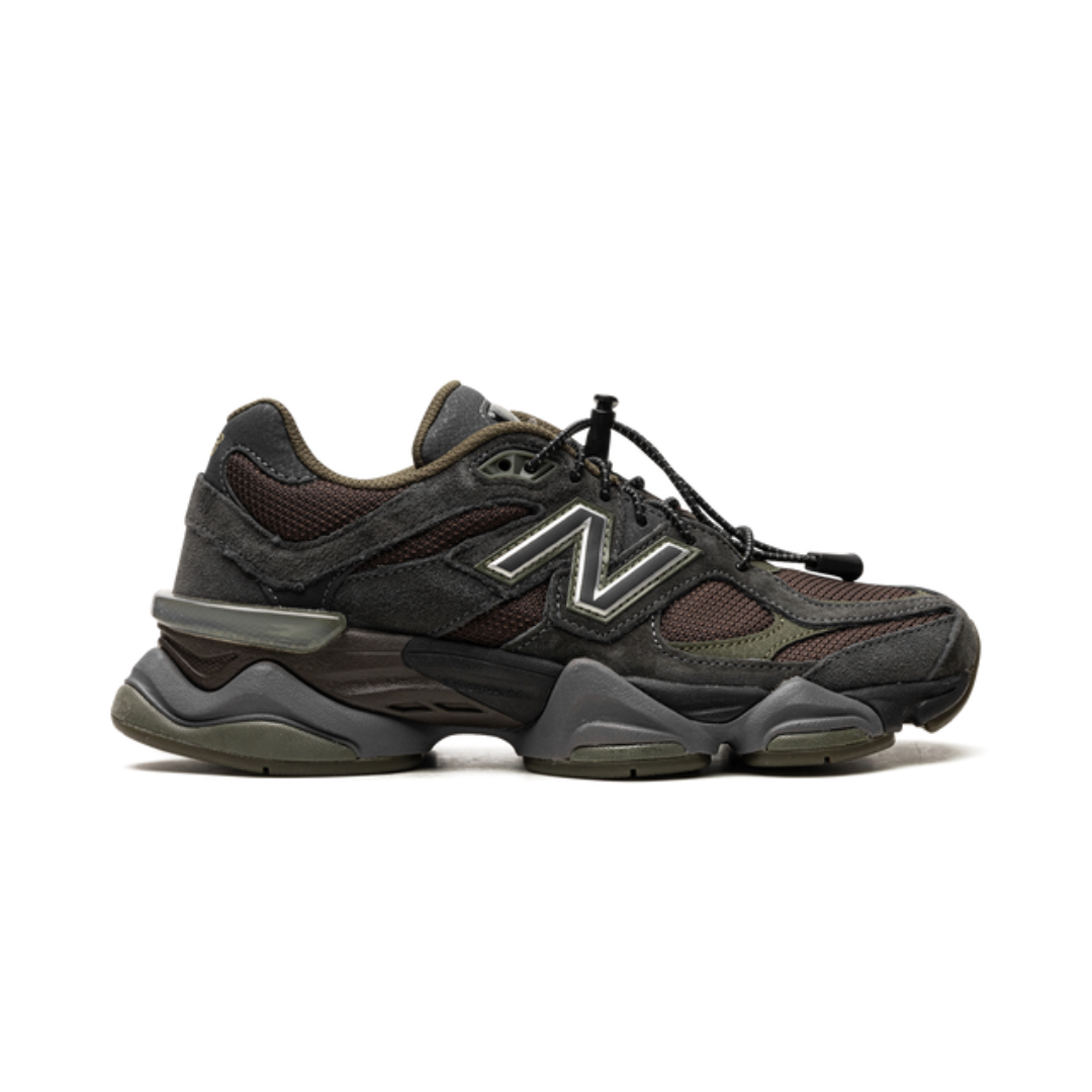 9060 Blacktop/Dark Moss/Black