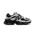 9060 Off White Black