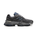 9060 Grey Castlerock