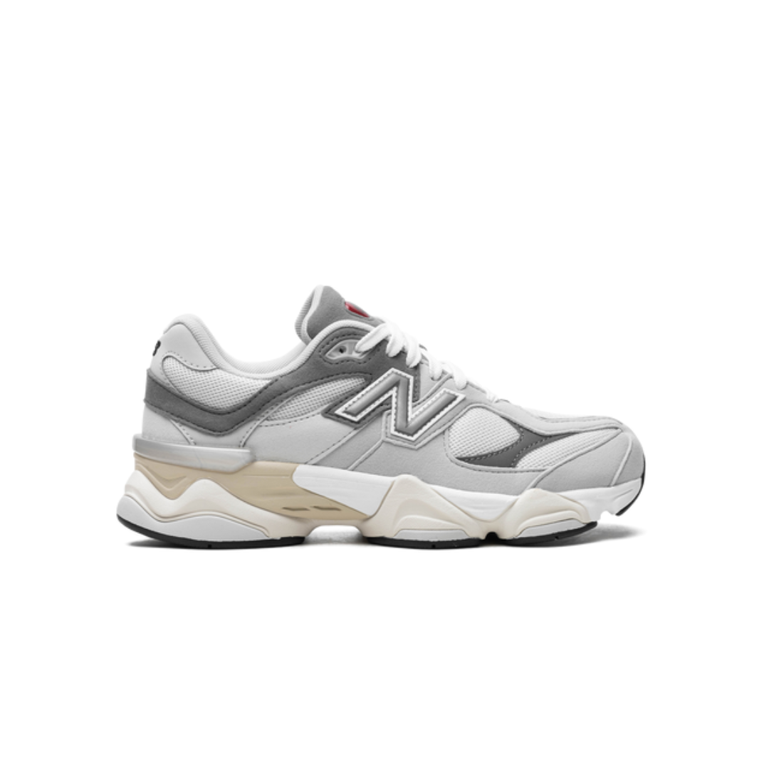 9060 Rain Cloud Grey