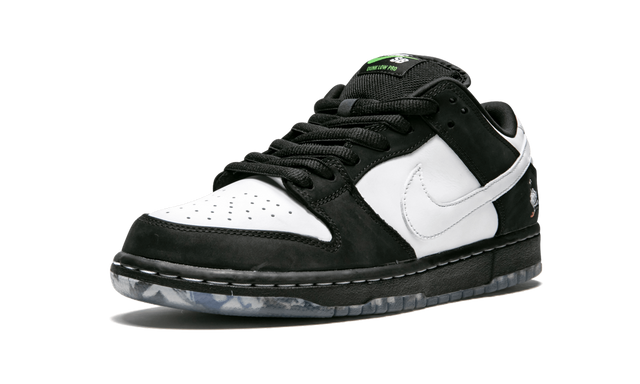 SB Dunk Low Staple Panda Pigeon