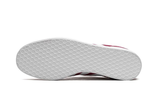 Gazelle Burgundy White