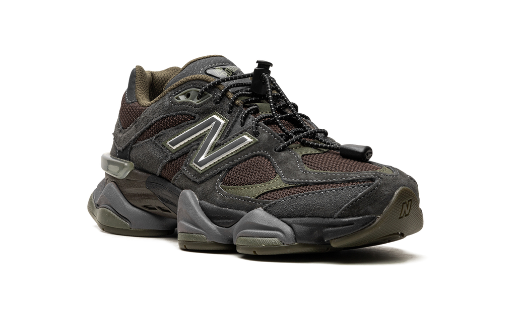 9060 Blacktop/Dark Moss/Black