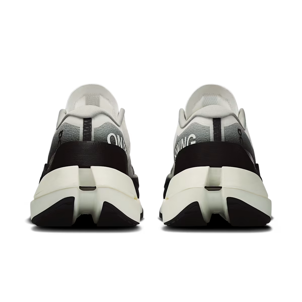 Cloudboom Max 'White Black'