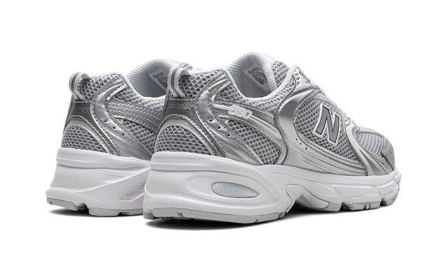 530 Moonbeam Silver Metallic