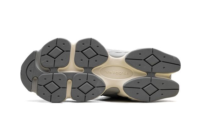 9060 Light Grey White
