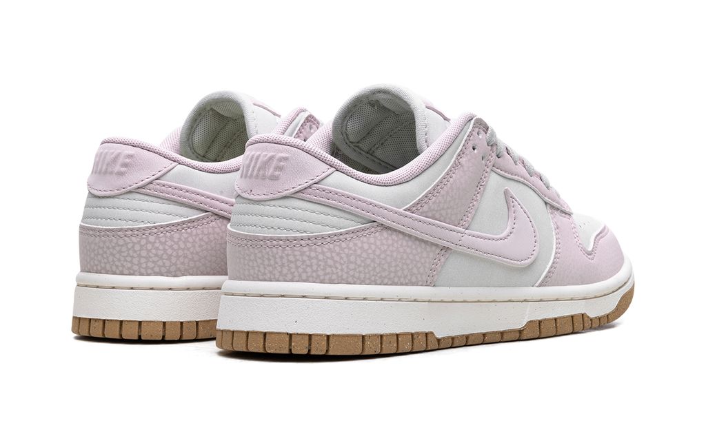 Dunk Low Light Violet