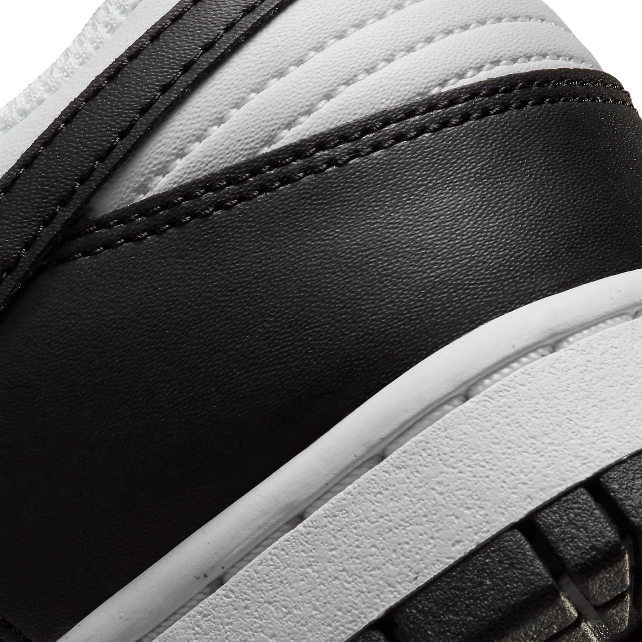 Dunk Low Next Nature Panda (W)