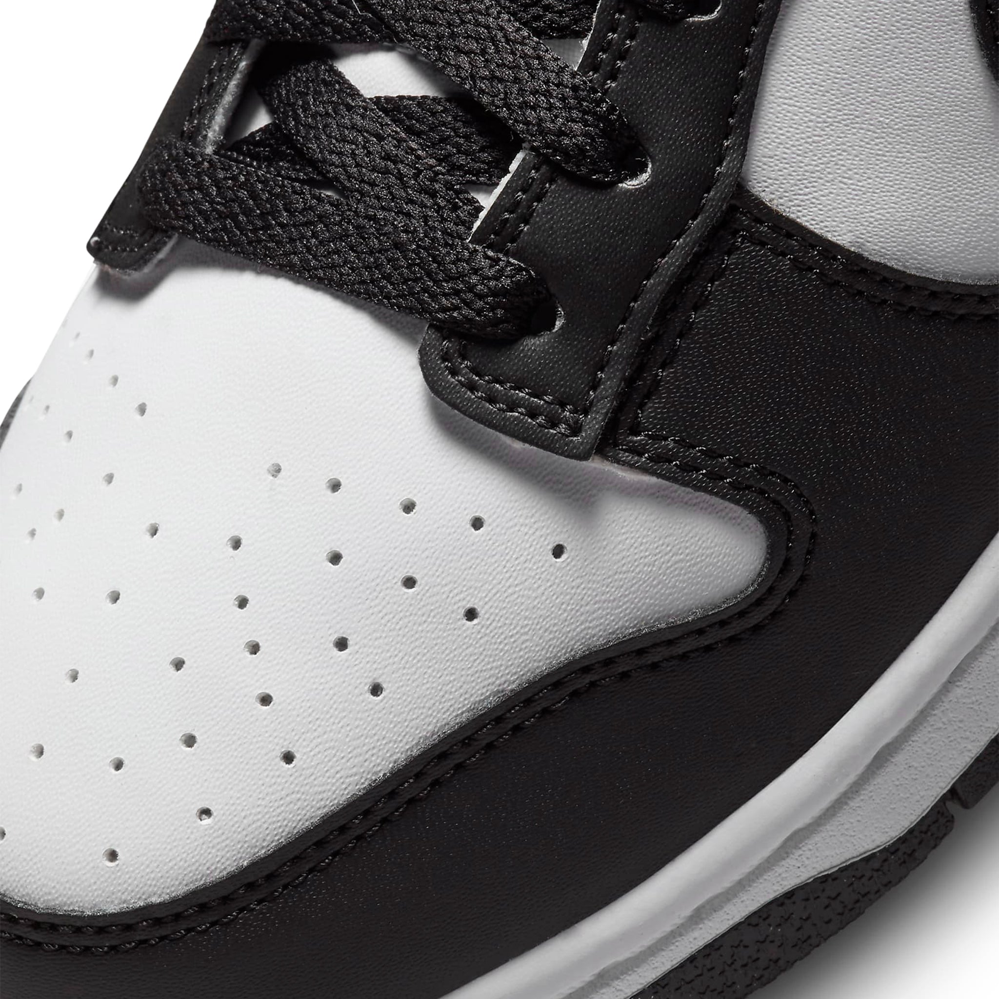 Dunk Low Next Nature Panda (W)