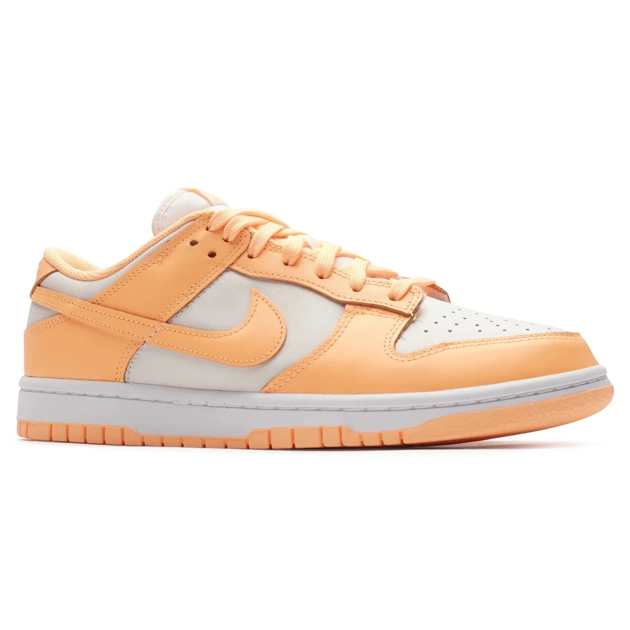 Dunk Low Peach Cream (W) (Discolouration)