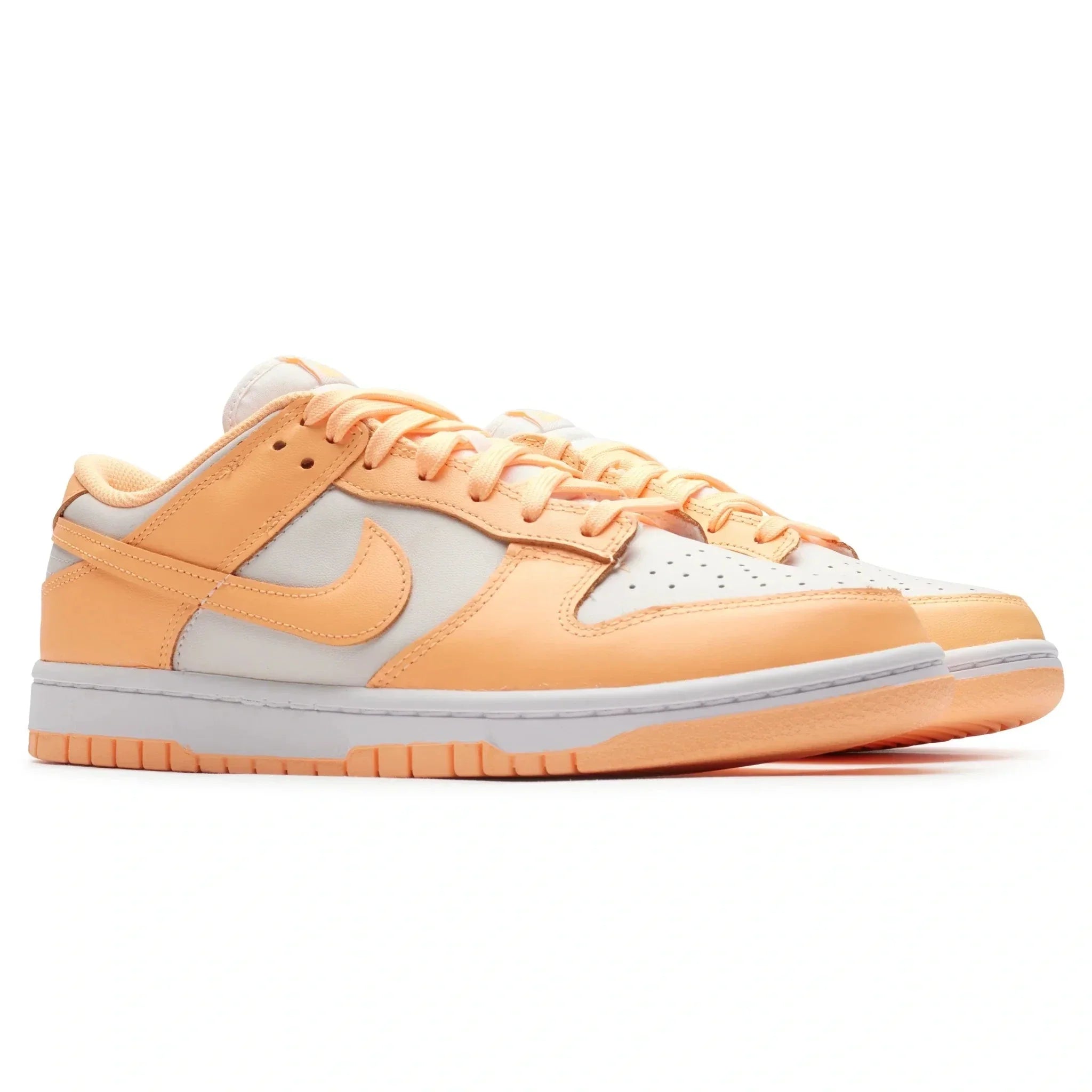 Dunk Low Peach Cream (W) (Discolouration)