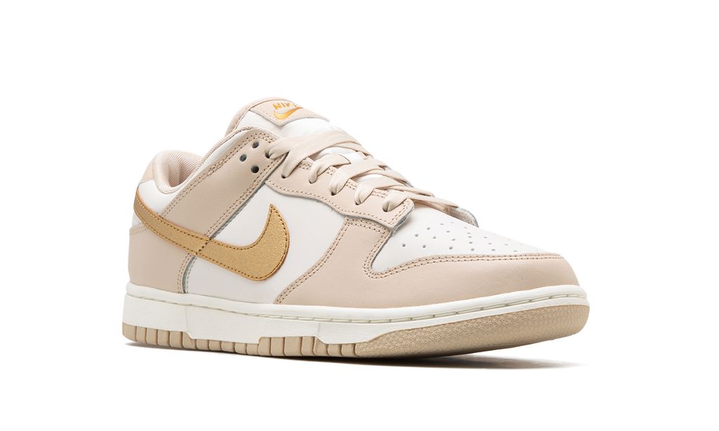 Dunk Low Phantom Metallic Gold