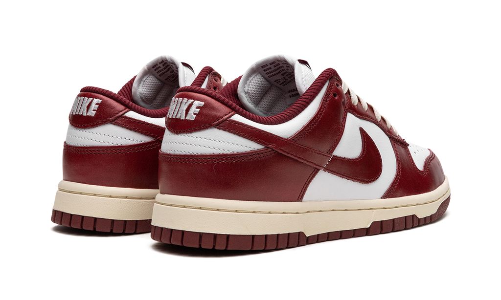 Dunk Low PRM Vintage Team Red
