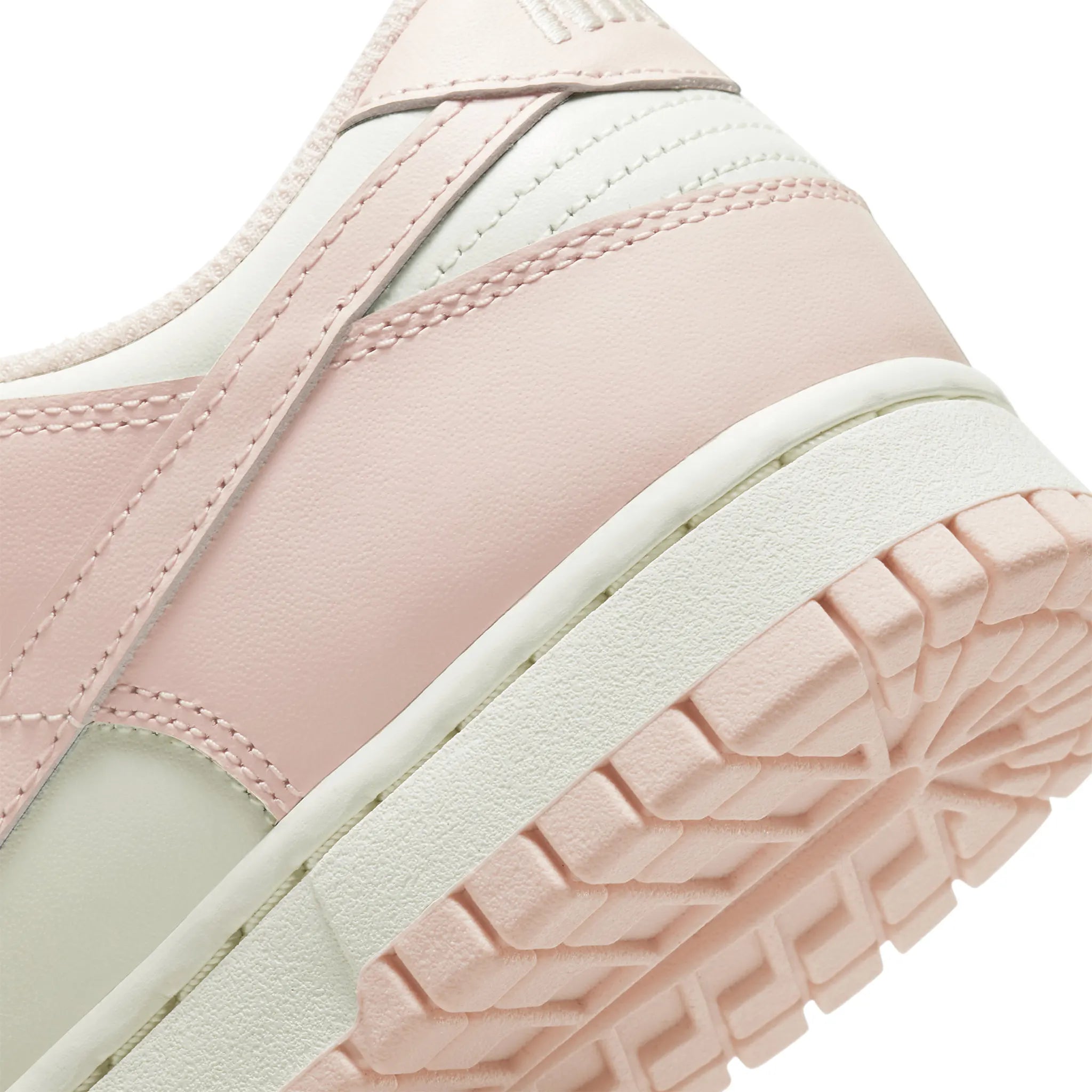 Dunk Low Retro Orange Pearl (W)