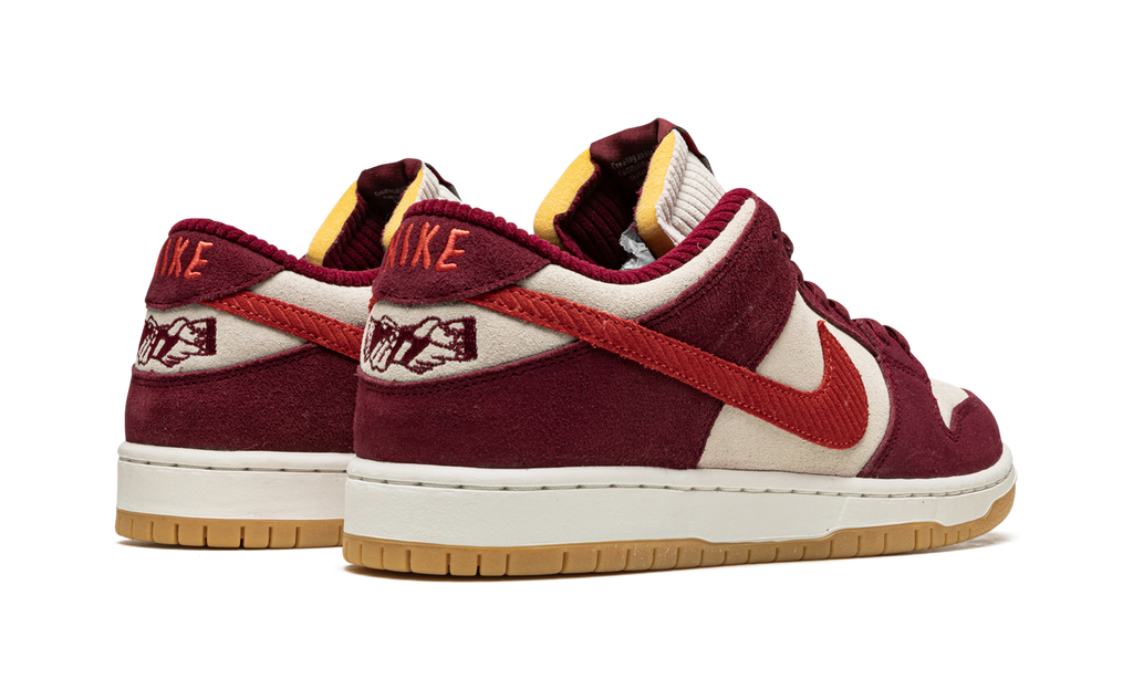 SB Dunk Low Skate Like a Girl