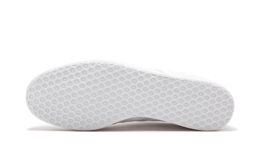 Gazelle Triple White