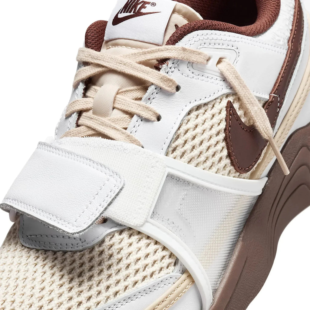 Travis Scott Zoom Field Jaxx Light Chocolate