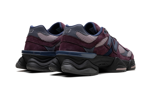 9060 Plum Brown Ice Wine