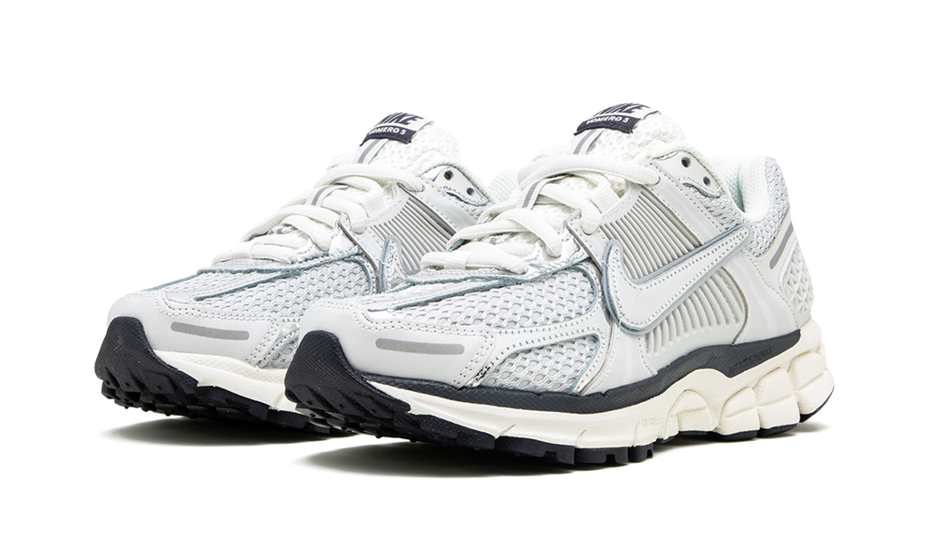 Zoom Vomero 5 Photon Dust Metallic Silver